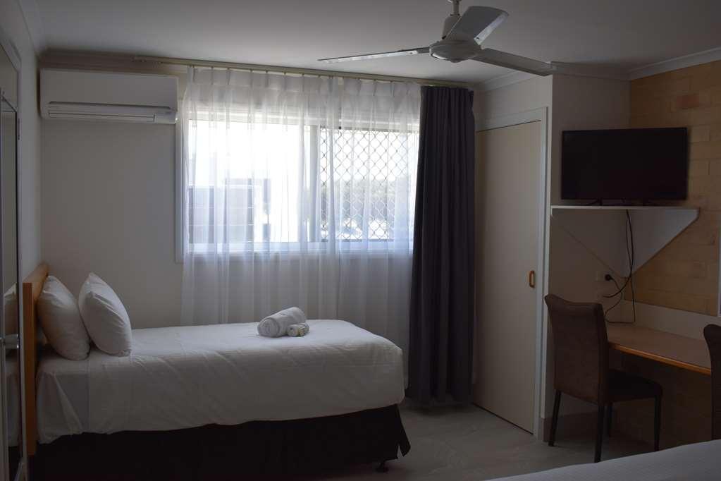 Western Ambassador Motor 3*